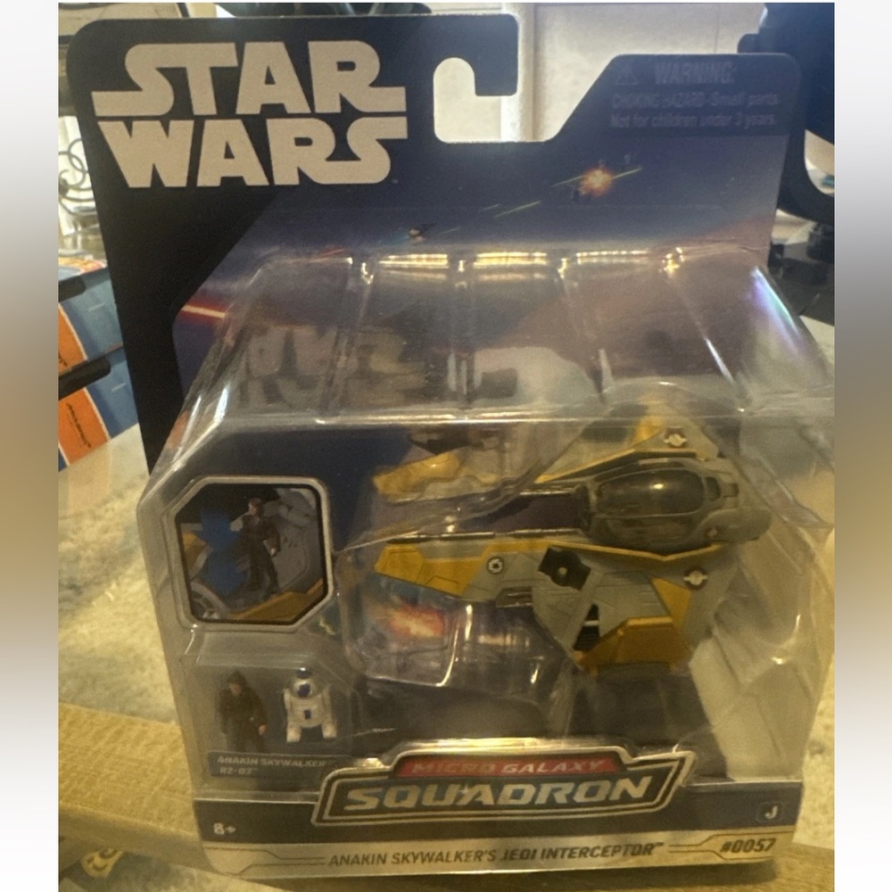 Star Wars Micro Galaxy Squadron #0057 Anakin Skywalker’s Jedi Interceptor